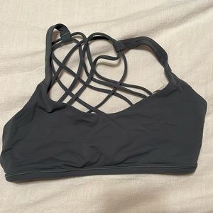 Lululemon Free to Be - Wild Bra Size 6 Olive Green